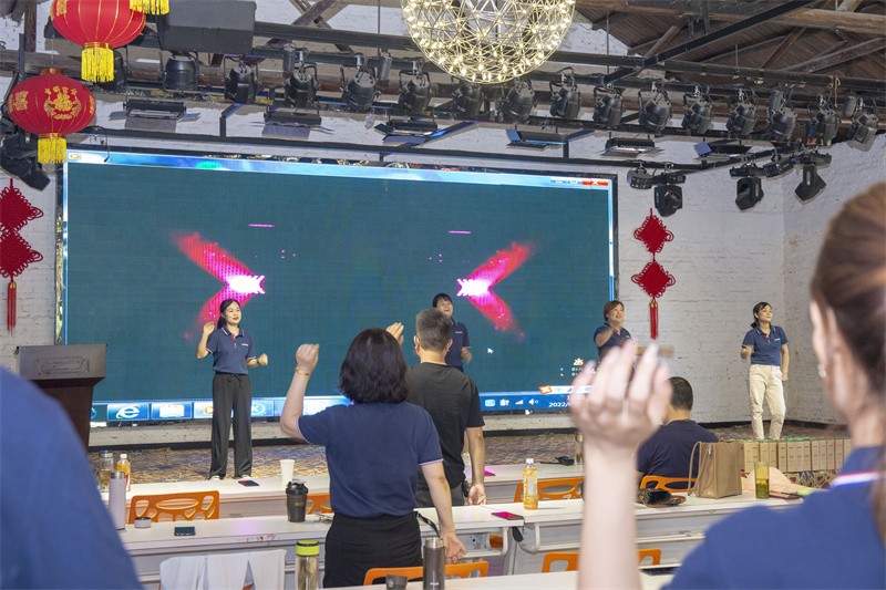 “六月蝶變 再創(chuàng)佳績”國林地板6月拓展PK會(huì)圓滿成功