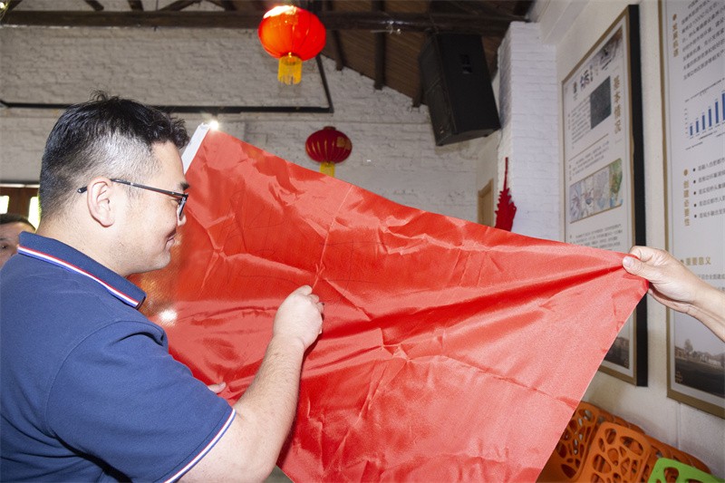 “六月蝶變 再創(chuàng)佳績”國林地板6月拓展PK會(huì)圓滿成功